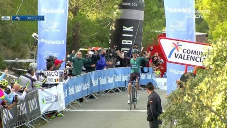 Aleksandr Vlasov remporte la 3e étape du Tour de Valence 2022