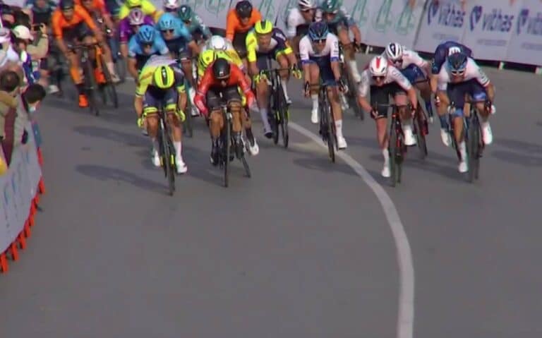 Kristoff devant Bouhanni sur la Clasica de Almeria 2022
