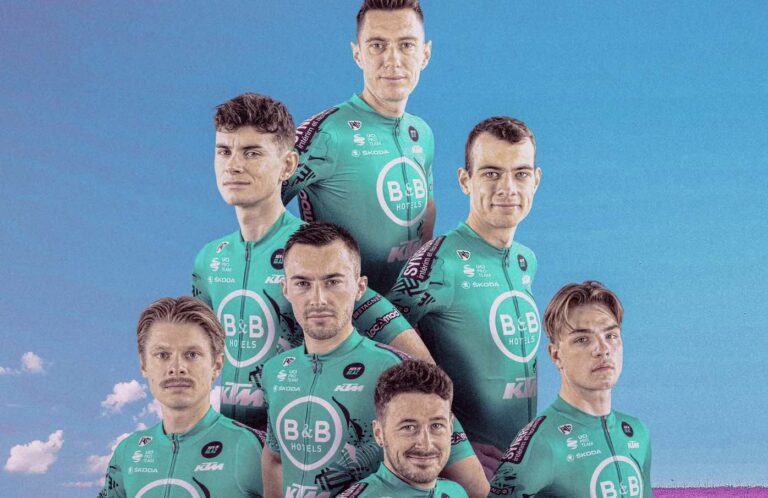 Pierre Rolland et Alexis Gougeard au départ du Tour de la Provence 2022