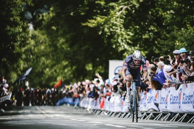 Mathieu van der Poel leader d’Alpecin-Fenix sur A Travers la Flandre