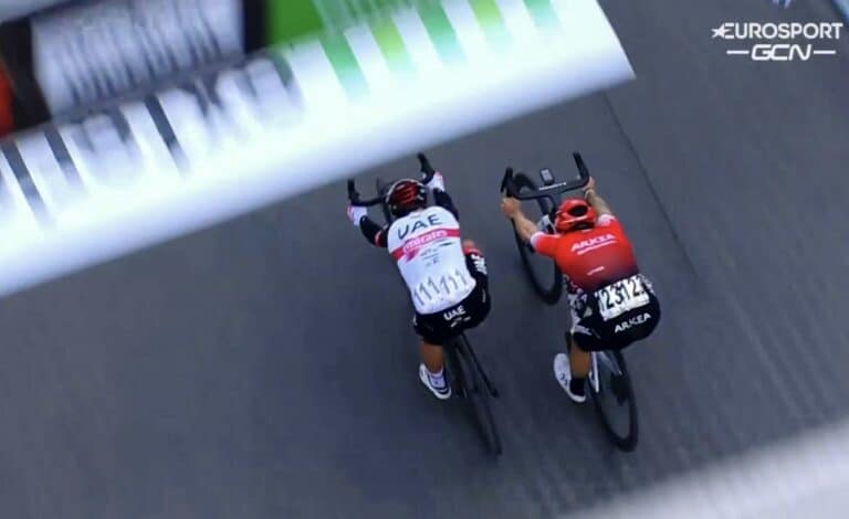 Matteo Trentin devant Hugo Hofstetter sur Le Samyn 2022