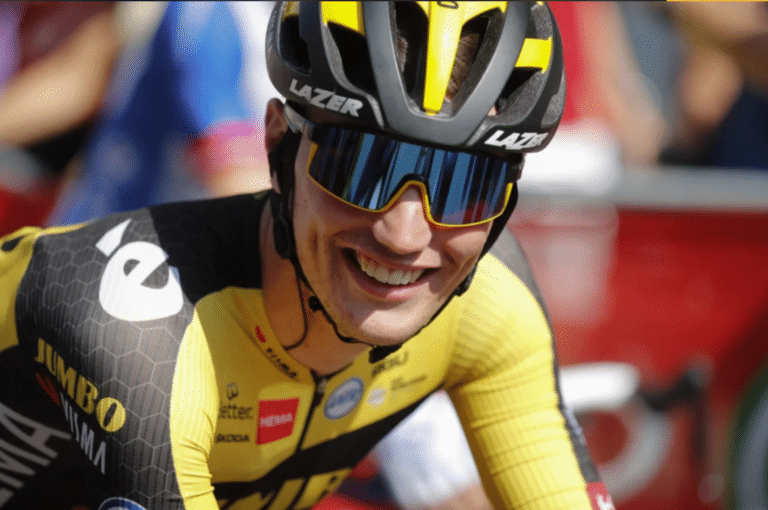 Olav Kooij leader de Jumbo-Visma sur Bruges-La Panne