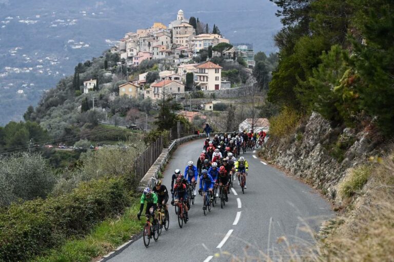 59 coureurs à l’arrivée de Paris-Nice 2022