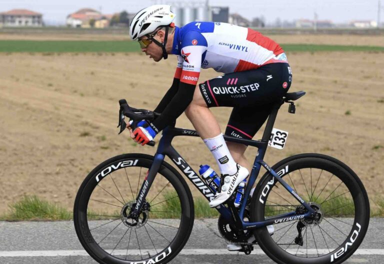 Rémi Cavagna au départ de Milan-Sanremo