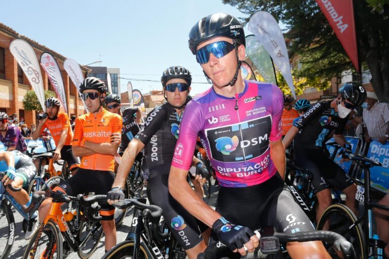 Le Team DSM mise tout sur Romain Bardet sur les Strade Bianche 2022