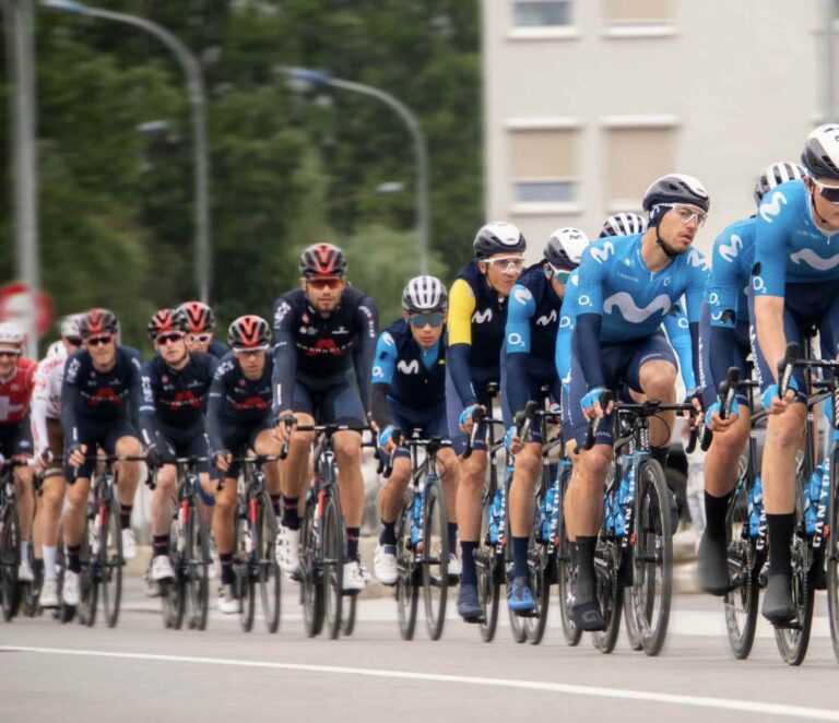 EN DIRECT. La 1ère étape du Tour de Romandie en intégralité