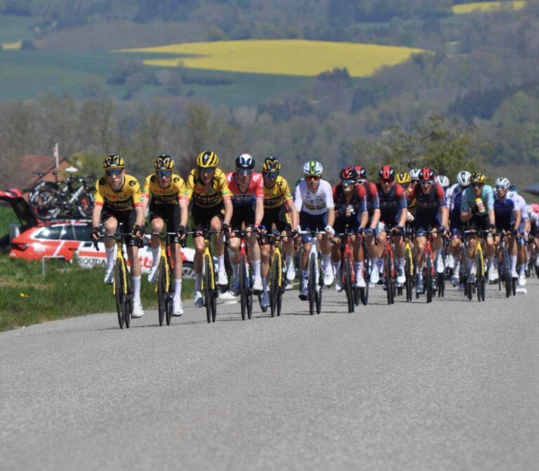 EN DIRECT. La 3e étape du Tour de Romandie en intégralité