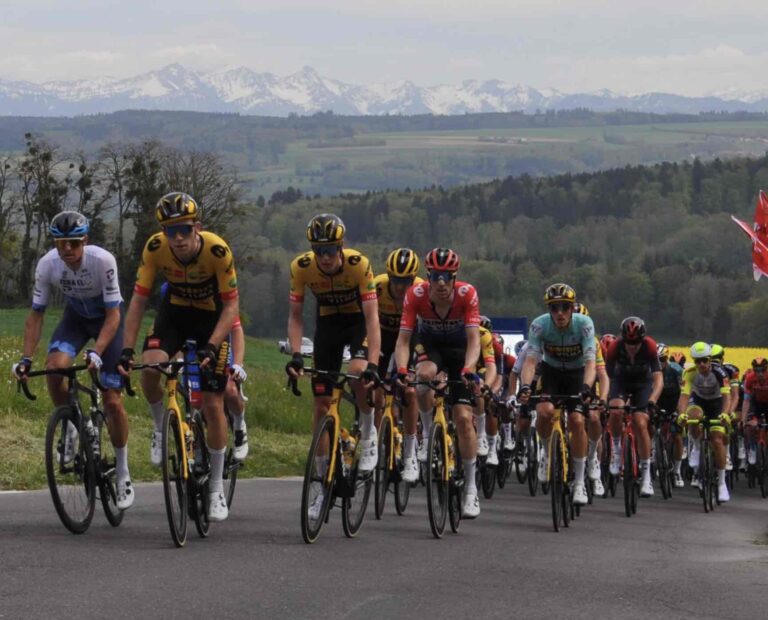 EN DIRECT. La 4e étape du Tour de Romandie en intégralité