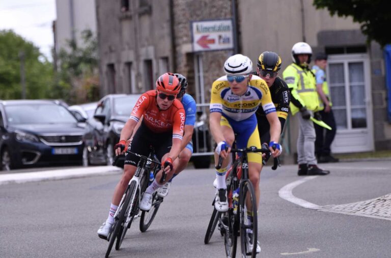 DIRECT-LIVE : 4 coureurs échappés sur la 2e étape des Boucles de la Mayenne 2022