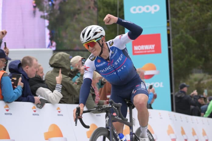 Remco Evenepoel vainqueur d'entrée au Tour de Norvège