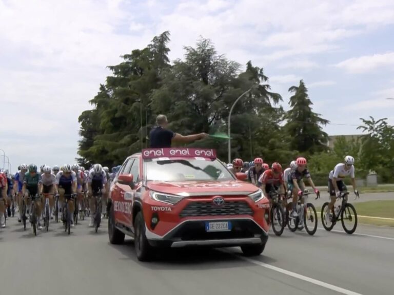 Live Giro 2022 : Le départ de la 11e étape a été donné