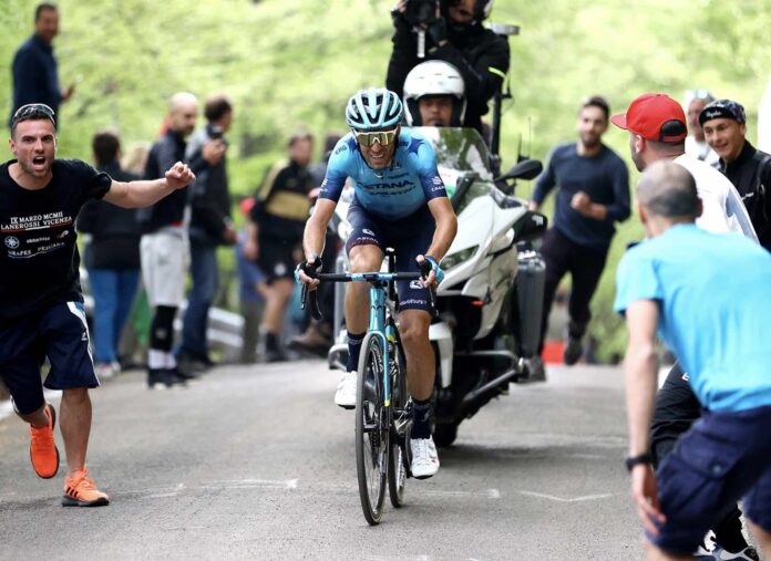 Vincenzo Nibali sur les pentes du Blockhaus, étape 9, Giro 2022