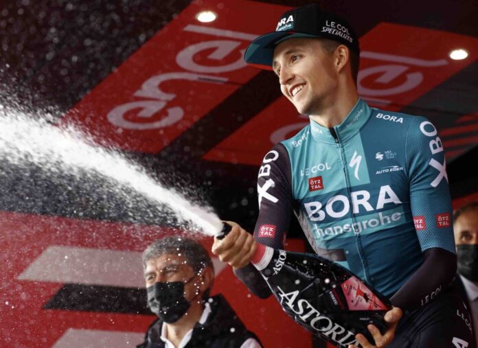 Jai Hindley vainqueur de la 9e étape du Giro 2022