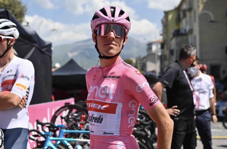 Juan Pedro Lopez en rose sur la 2e journée de repos du Giro 2022