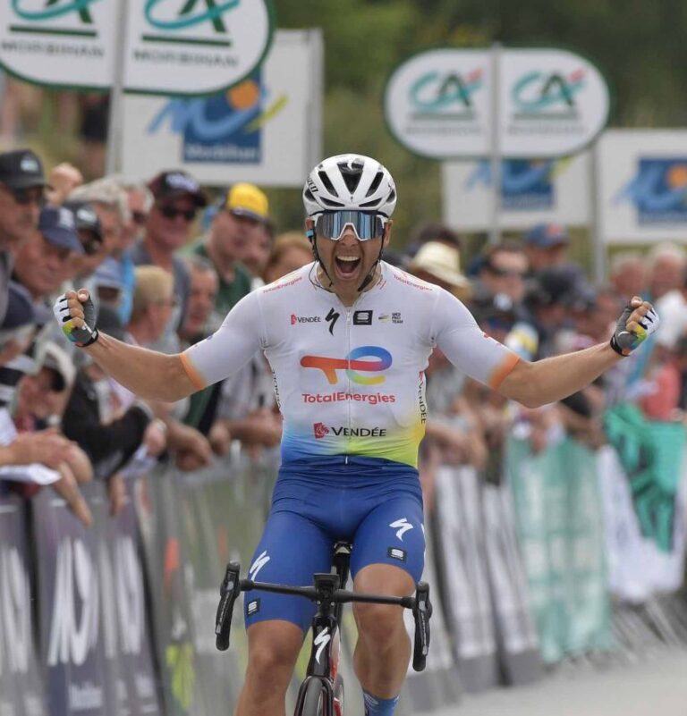 Julien Simon remporte le Grand Prix du Morbihan 2022