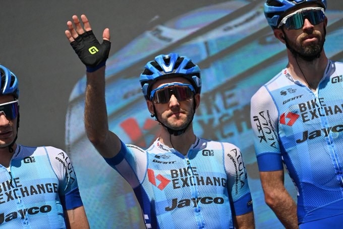 Simon Yates ne sait pas s'il va continuer le Giro 2022