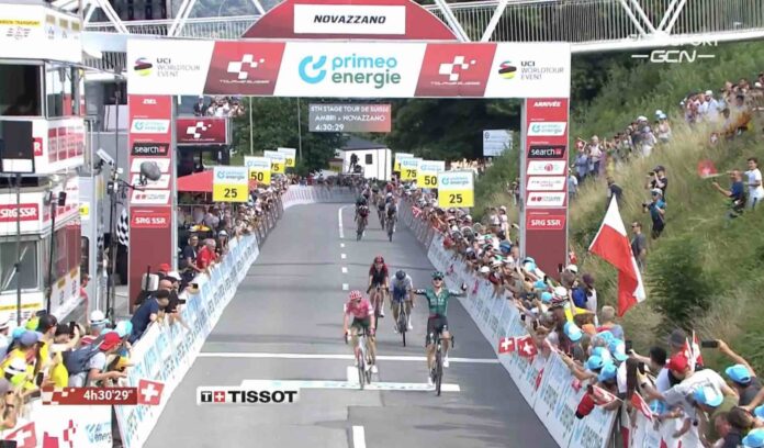 Aleksandr Vlasov remporte la 5e étape du Tour de Suisse 2022