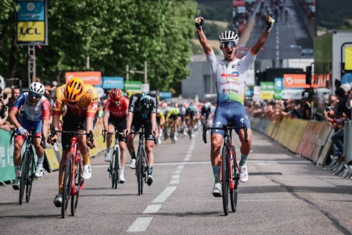 Alexis Vuillermoz s'impose sur la 2e étape du Critérium du Dauphiné 2022