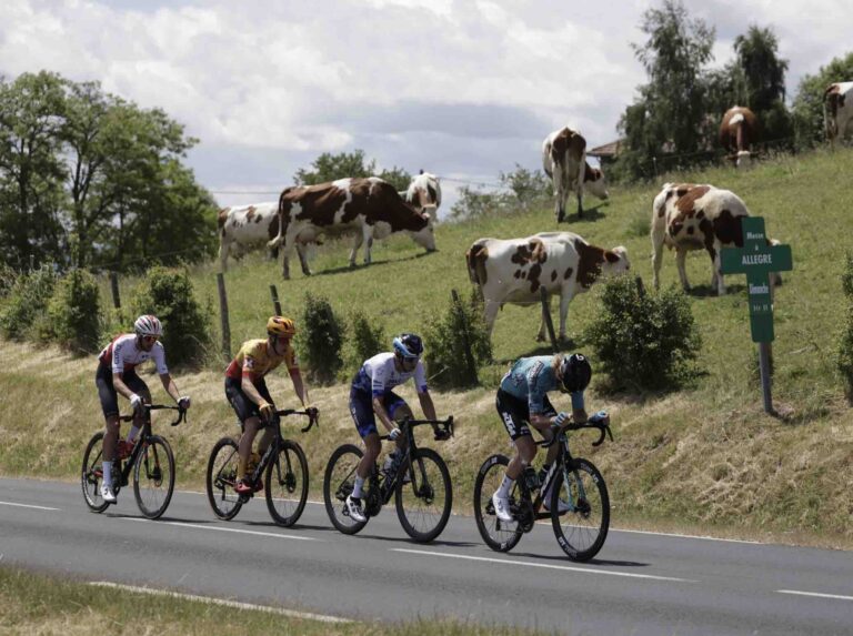 DIRECT-LIVE : 4 coureurs échappés sur la 3e étape du Critérium du Dauphiné