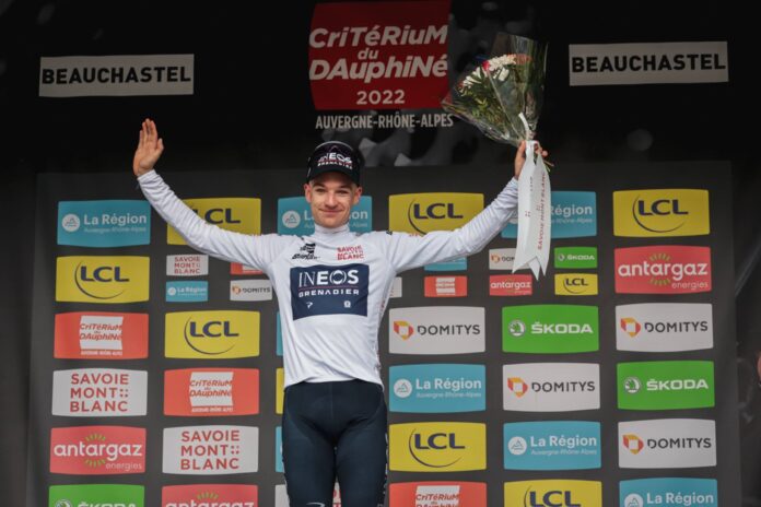 Ethan Hayter à la lutte pour la victoire sur la 1re étape du Critérium du Dauphiné 2022