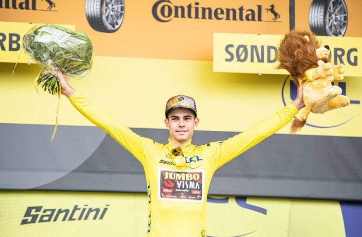 Wout Van Aert porte le maillot jaune à l'issue de la 3e étape du Tour de France 2022