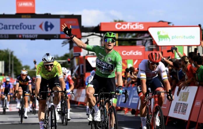 Sam Bennett remporte la 3e étape de la Vuelta 2022
