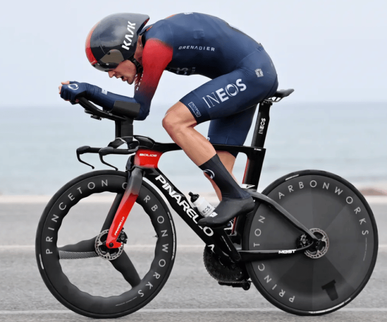 Pavel Sivakov, positif au Covid, abandonne la Vuelta 2022