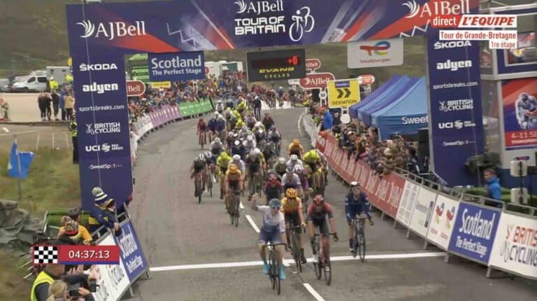 Etape et premier maillot de leader pour Corbin Strong sur le Tour de Grande-Bretagne 2022