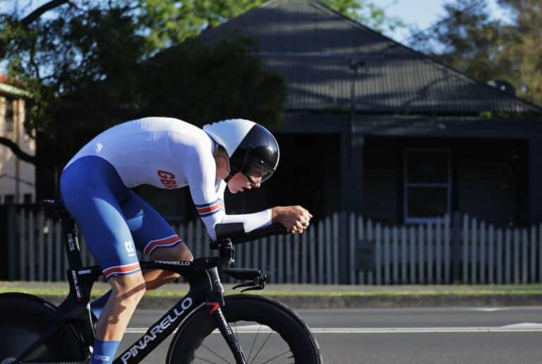 Joshua Tarling signe trois ans chez INEOS Grenadiers