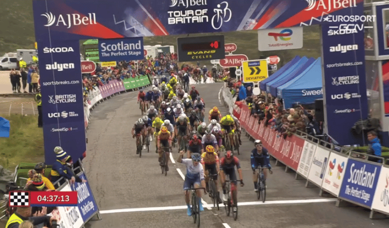 Corbin Strong surprend d’entrée au Tour de Grande-Bretagne