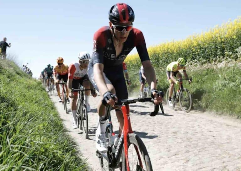 Ben Turner prolonge avec INEOS Grenadiers jusque 2026