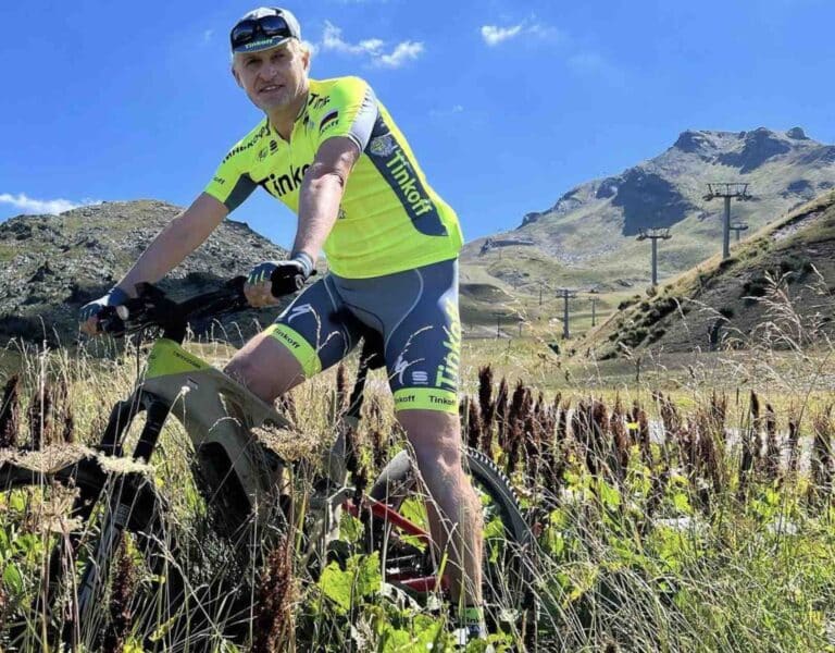 Oleg Tinkov (Tinkoff Bank) renonce à sa nationalité russe