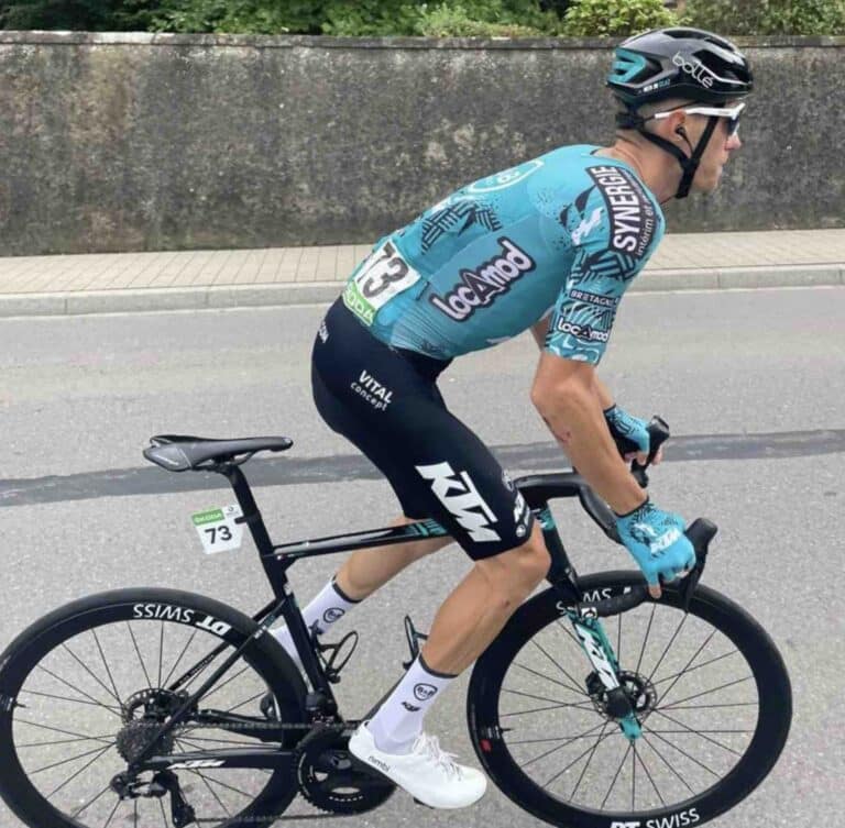 Attaque de Pierre Rolland … C’est terminé ! Il prend sa retraite