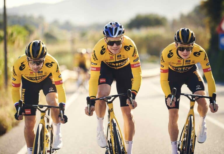Jumbo Visma, dans la continuité avec son nouveau maillot 2023