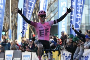 GP La Marseillaise : Victoire de Neilson Powless en solitaire