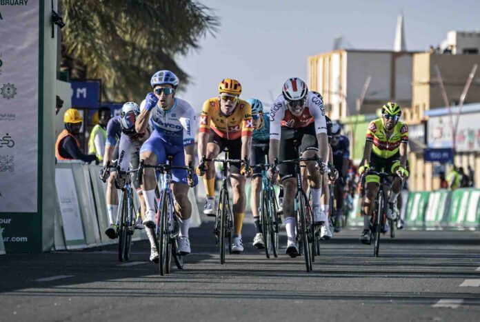 Saudi Tour Dylan Groenewegen remporte la 1ère étape