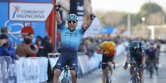 Simone Velasco conclut victorieusement son échappée au Tour de Valence
