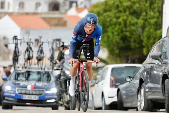 Stefan Küng s'adjuge le chrono final du Tour de l'Algarve, Rémi Cavagna 2e