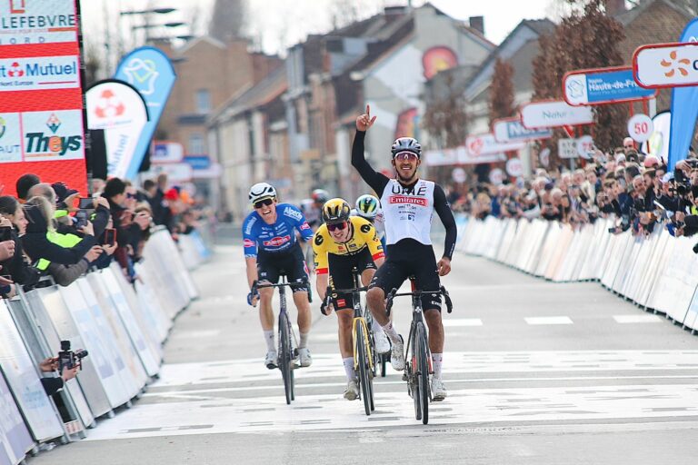 Juan Sebastian Molano triomphe au Grand Prix de Denain