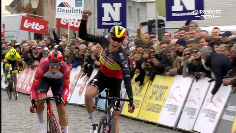Tim Merlier fait le doublé sur Nokere Koerse