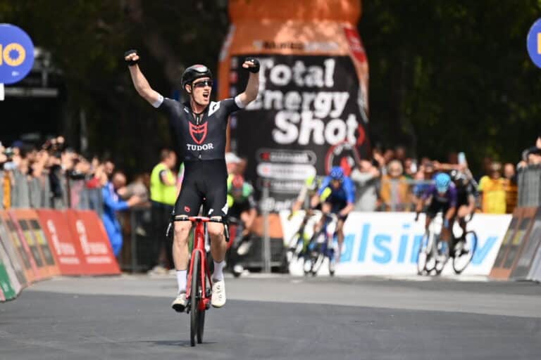 Joel Suter en baroudeur surprend le peloton au Tour de Sicile