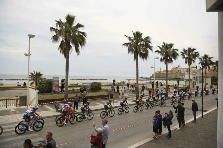 Tour d’Italie 2023 – Etape 3 : Résumé vidéo