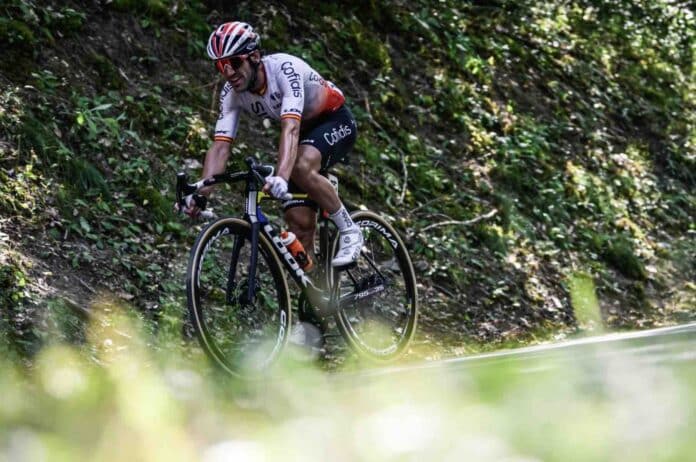 Tour de France 2023 étape 12 Ion Izagirre l'emporte à Belleville-en-beaujolais