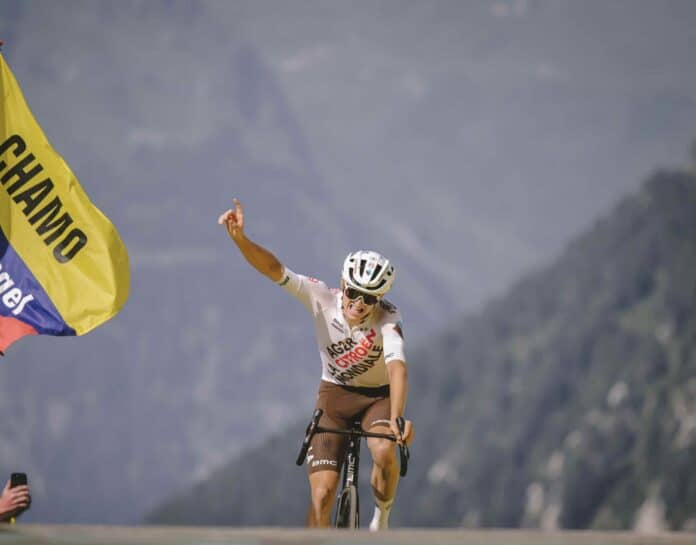 Tour de France 2023 étape 17 victoire de Felix Gall à l'Altiport de Courchevel