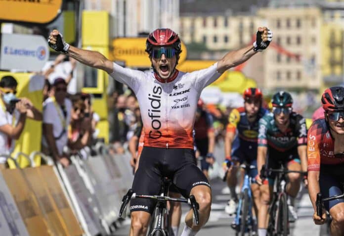 Tour de France 2023 étape 2 Victor Lafay fait le coup du kilomètre