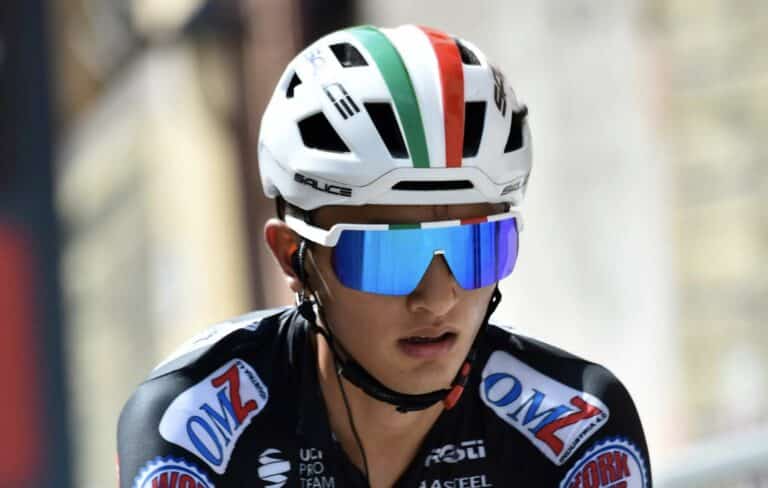Astana Qazaqstan recrute le jeune grimpeur Colombien Santiago Umba