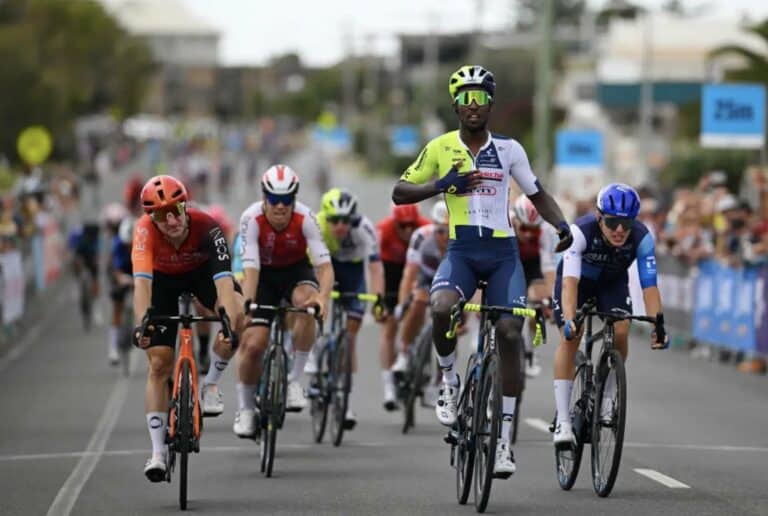 Biniam Girmay remporte au sprint la Surf Coast Classic