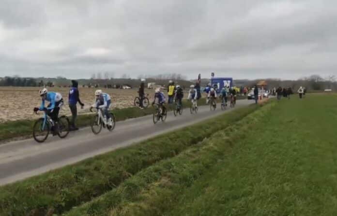 Direct Omloop Het Nieuwsblad 9 coureurs echappés