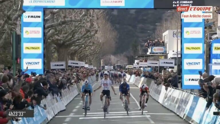Faun Ardèche Classic : Victoire de Juan Ayuso devant Romain Grégoire