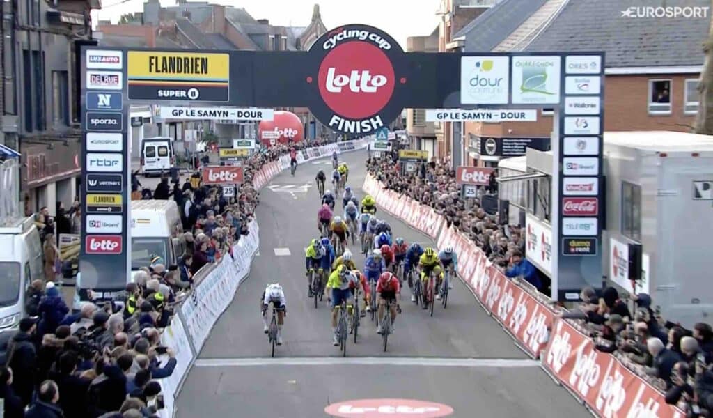 Le Samyn 2024 victoire de Laurenz Rex à la photo finish